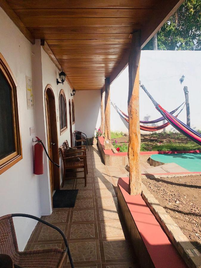Hostal White House Galapagos Puerto Ayora  Exterior foto