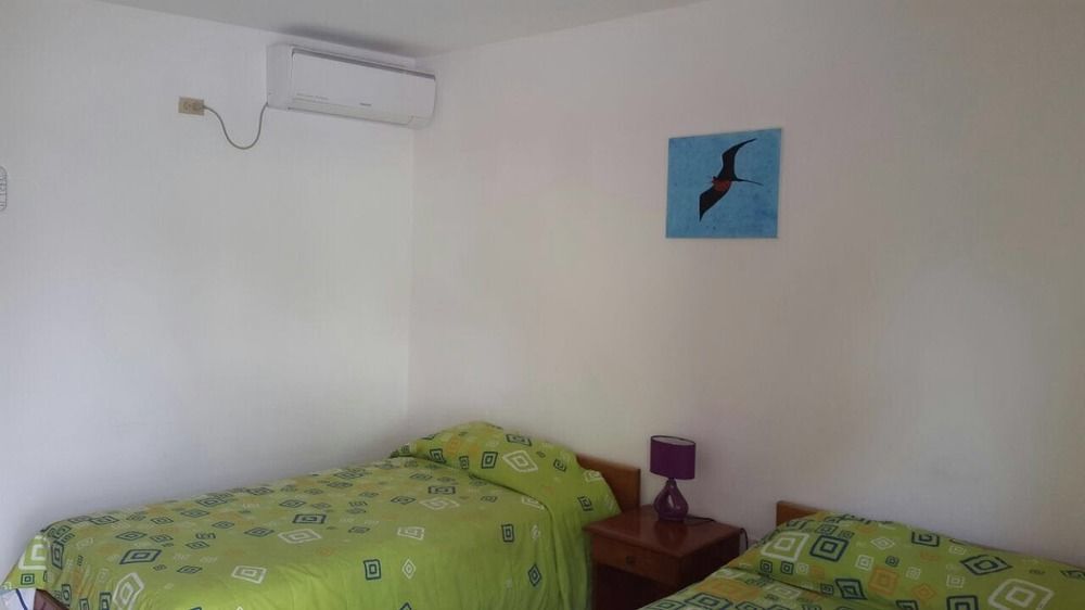Hostal White House Galapagos Puerto Ayora  Exterior foto