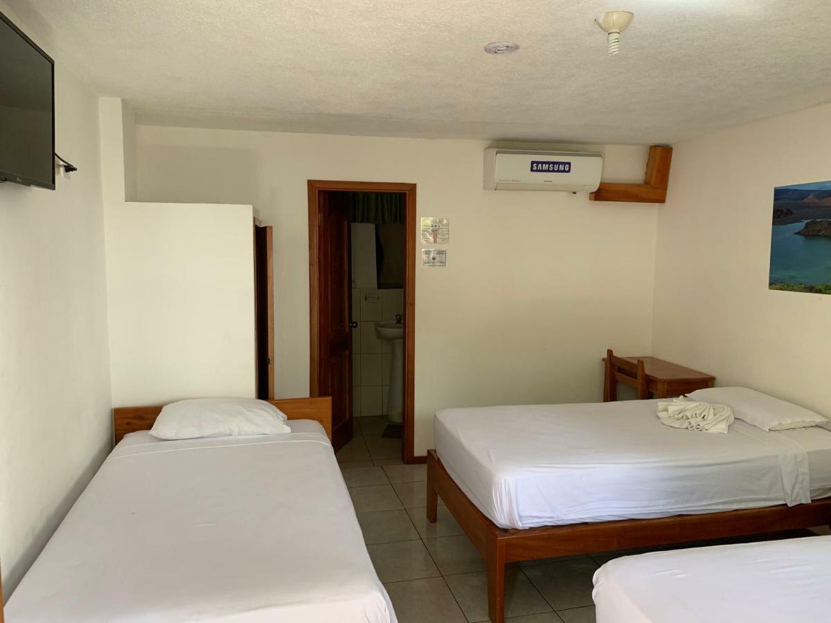Hostal White House Galapagos Puerto Ayora  Exterior foto